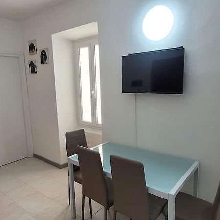 Bilocale Nel Cuore Di Sanremo Bagian luar foto